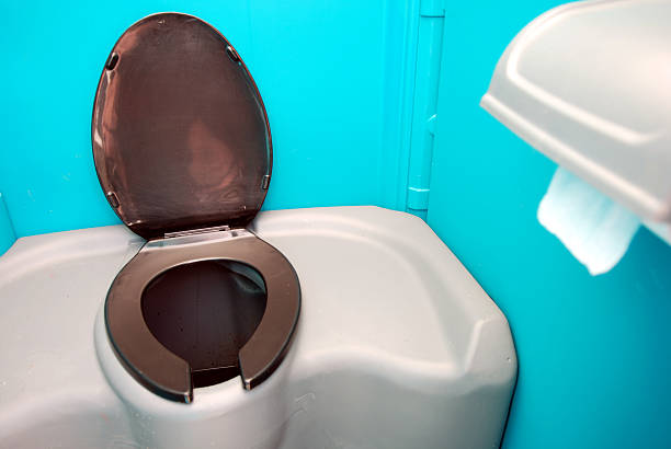 Best Portable toilet rental cost  in Compton, CA