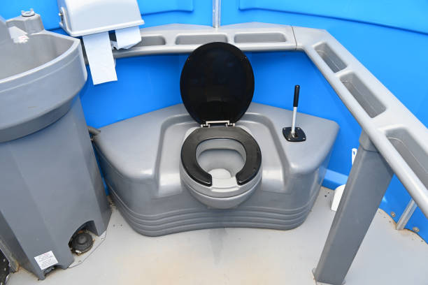 Best Porta potty rental near me  in Compton, CA